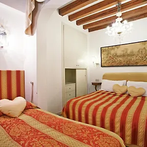 san-luca-flats.hotelinveneto.com/
